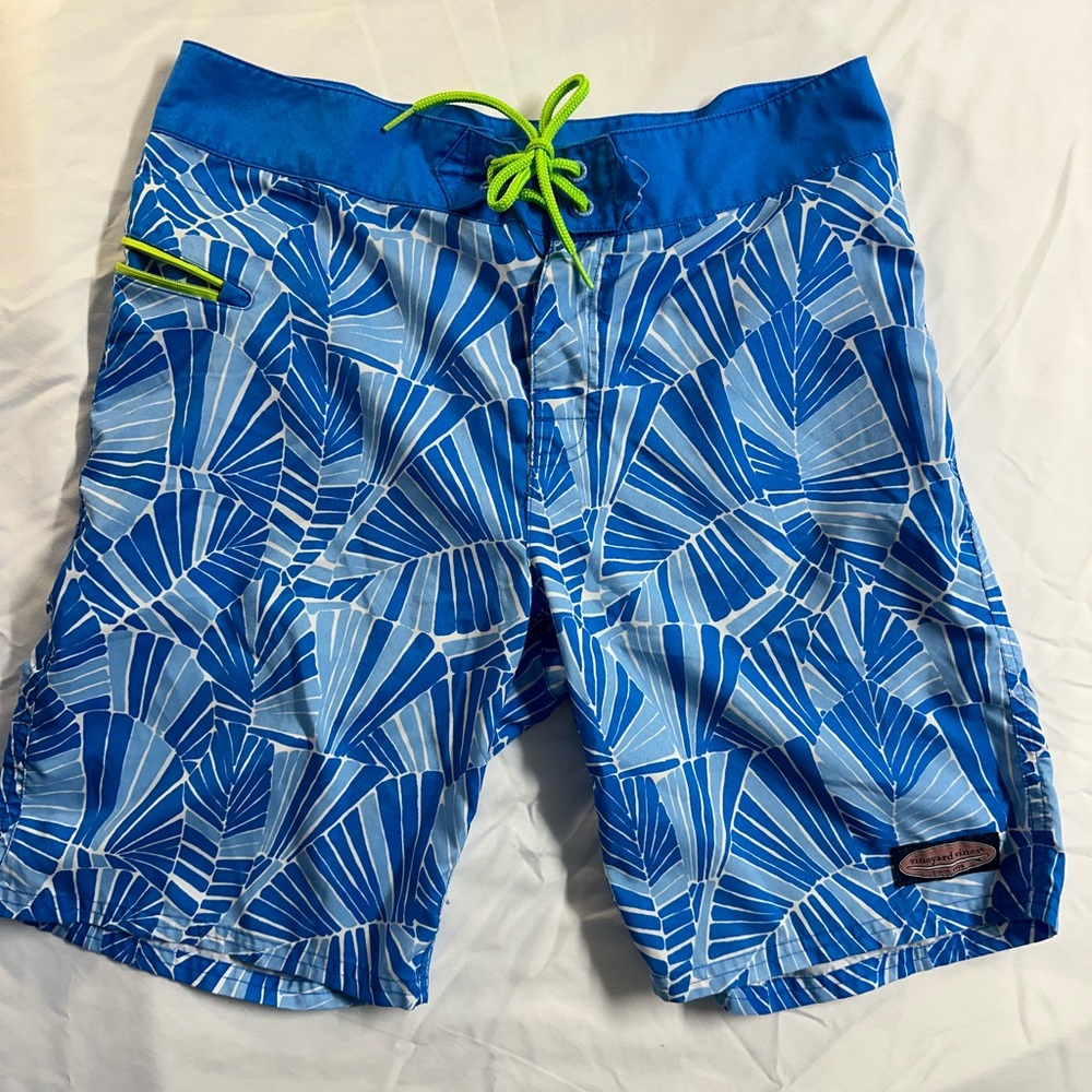 Vineyard Vines Men's Blue ‎ Print Board Shorts Blue Whale Logo Swim 30